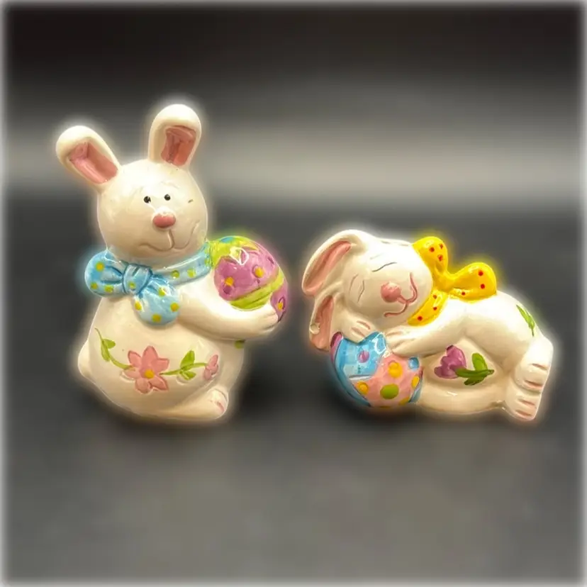 Bunny Rabbit Easter Egg Salt & Pepper Shakers Floral Spring