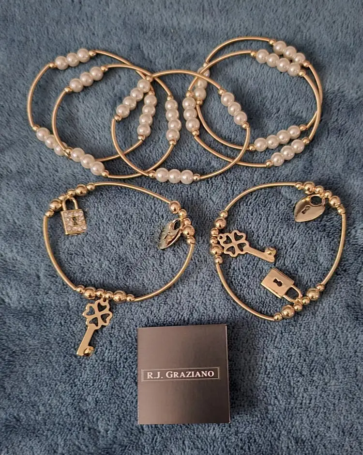 New RJ Graziano Stretch Gold Charm & Faux Pearls 7 Bracelet Set