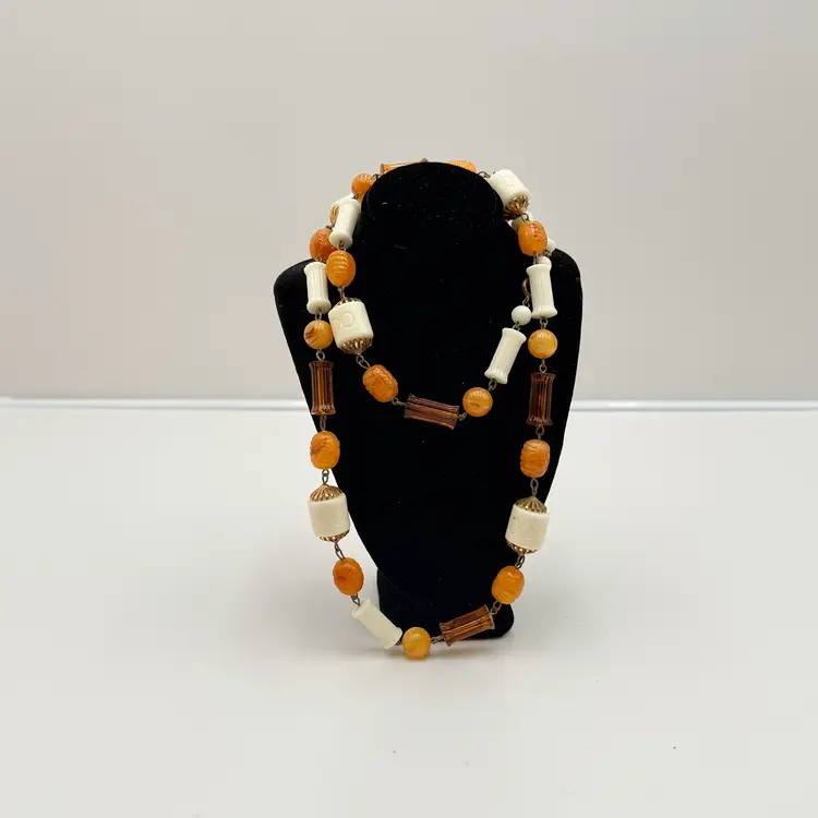 Vintage Ivory And Butterscotch Acrylic And Lucite Beaded Necklace