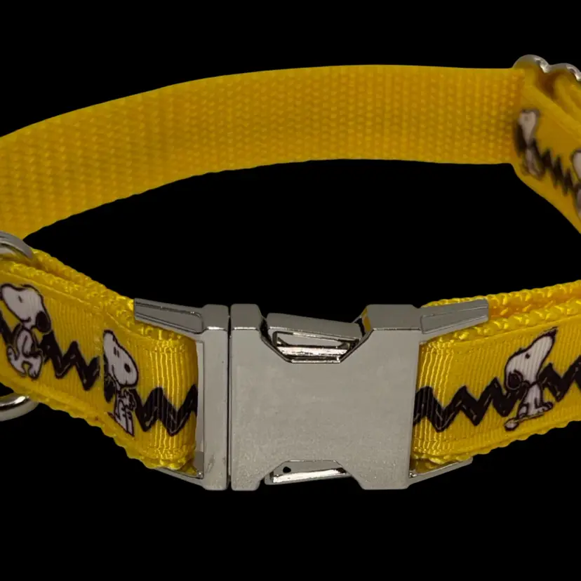 Dog Collar Yellow Snoopy Peanuts Gang Print  Large Handmade Heavy Duty NEW