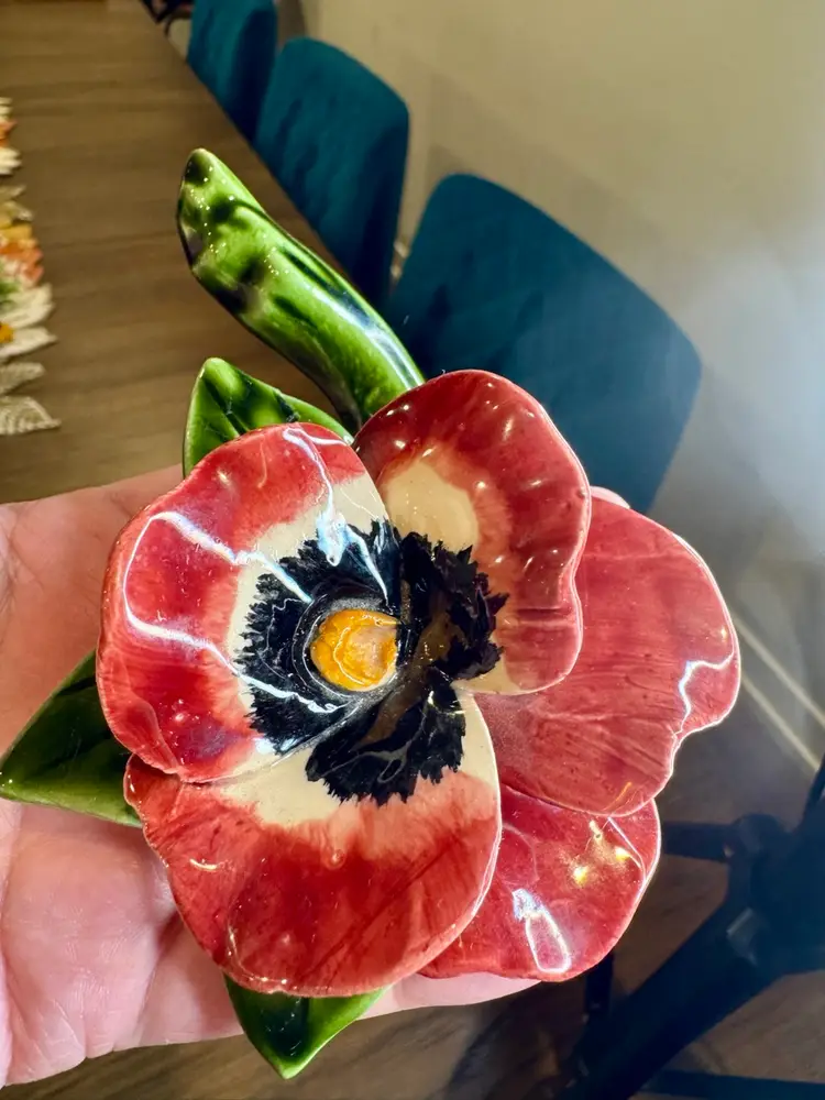 Ceramic Pansy with hook so you can hang on wall