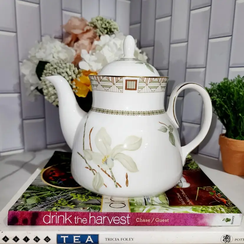 White Nile by Royal Doulton Teapot