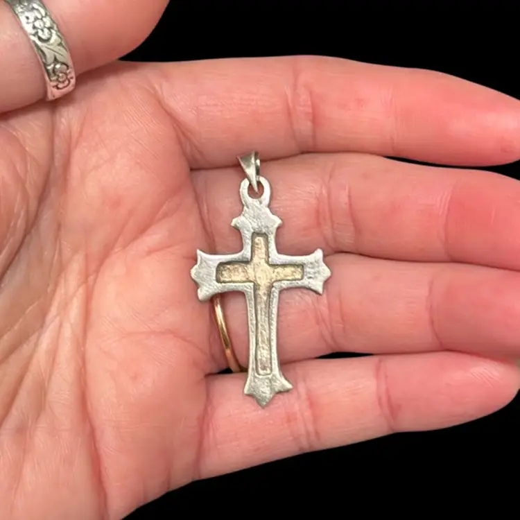 Vintage Designer Signed CDR 925 Mexico Sterling Silver Rustic Cross Pendant 1.75”, 1.7g