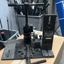 Mitchel Lie And Loft Machine Used