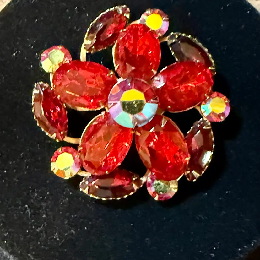 Vintage Red Pink AB Rhinestone Flower Goldtone Brooch (1960s) **UV Glow**