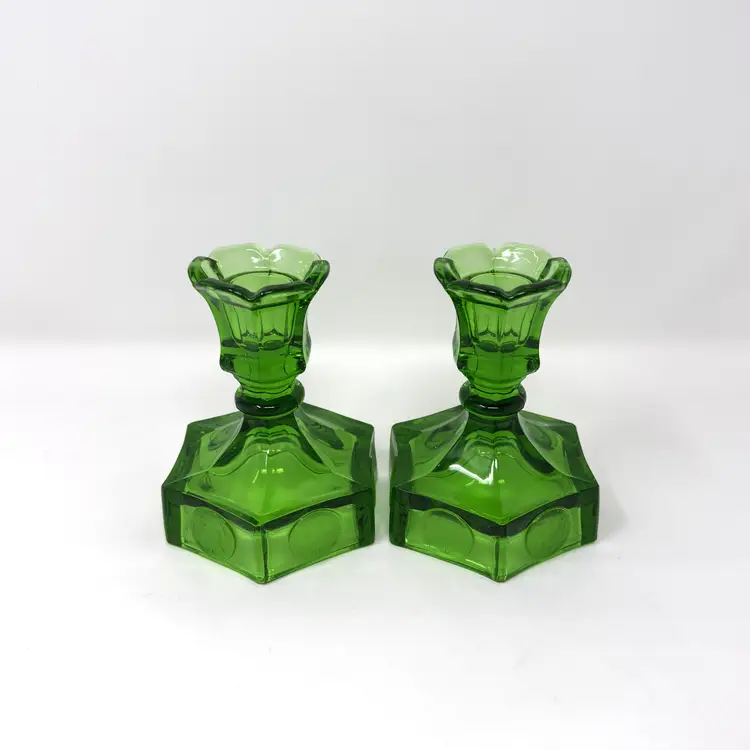 Emerald Green Coin Glass Candle Holders – Fostoria 1960s – Hex Base Vintage Taper Pair  (0315-25)