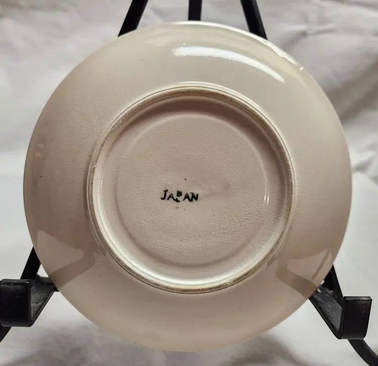 Churchill Willow Saucer, Rosa Pink