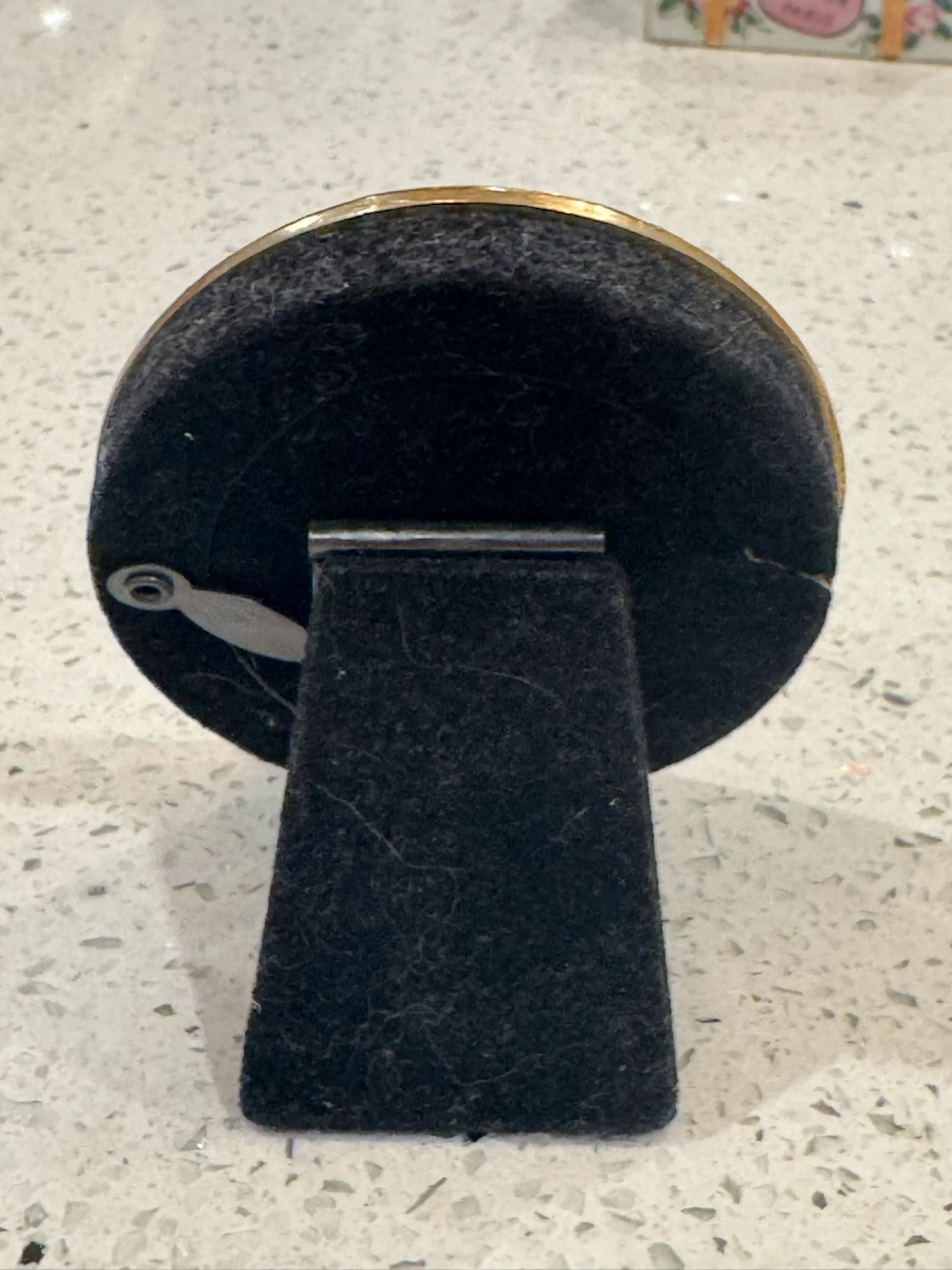 Image 3 of 3