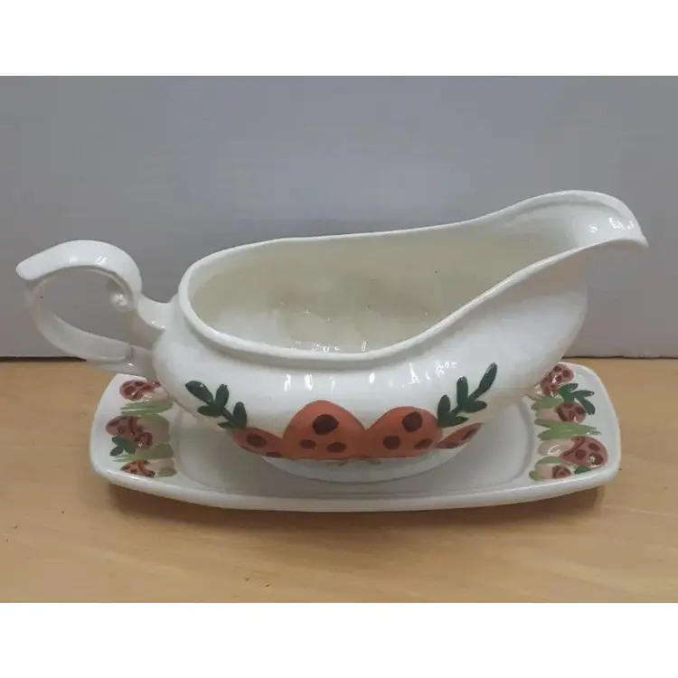 Vintage Arnels mushroom gravy boat with under plate