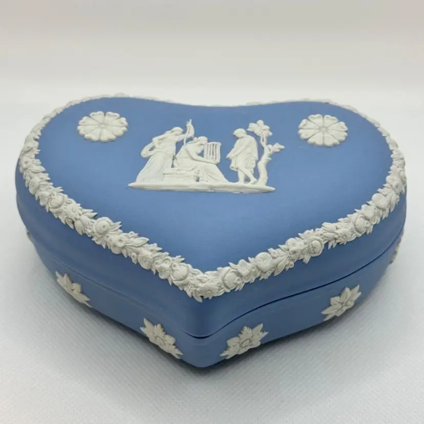 Vintage 1968 Wedgwood Jasperware Matte Blue Neoclassical Heart Shape Vanity Trinket Box Lidded, Handcrafted By Wedgwood, Made In England