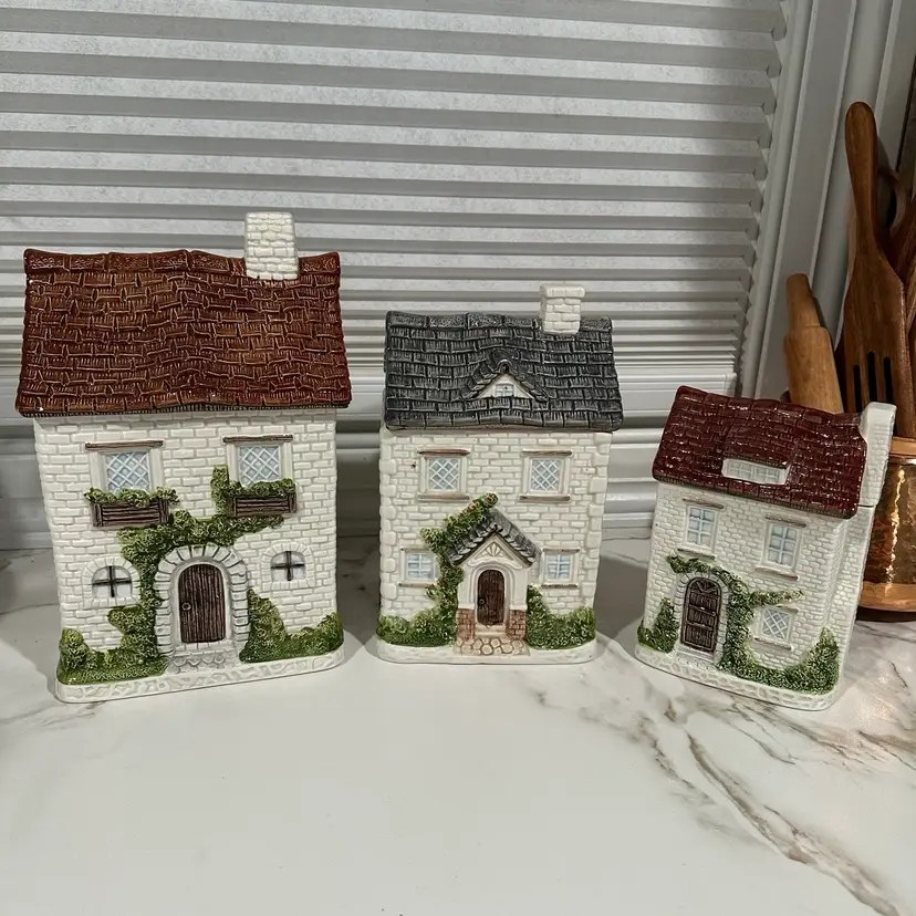 Vintage Otagiri Cottage canister Set