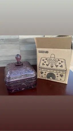 Vintage Beehive Honey Dish W/ Lid & original Box