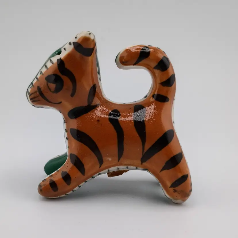 Tiger salt shaker
