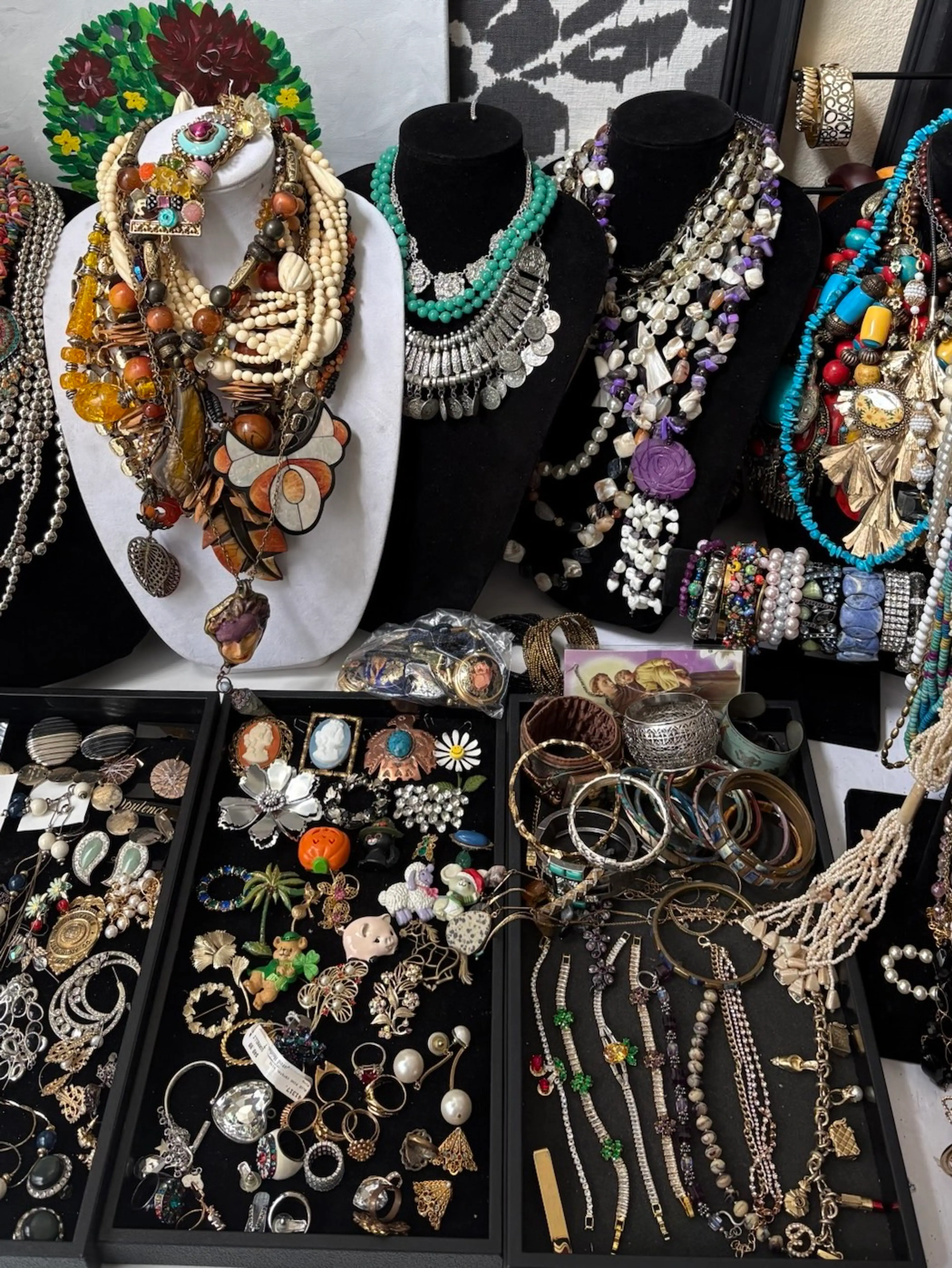 New Vintage Jewelry Lot