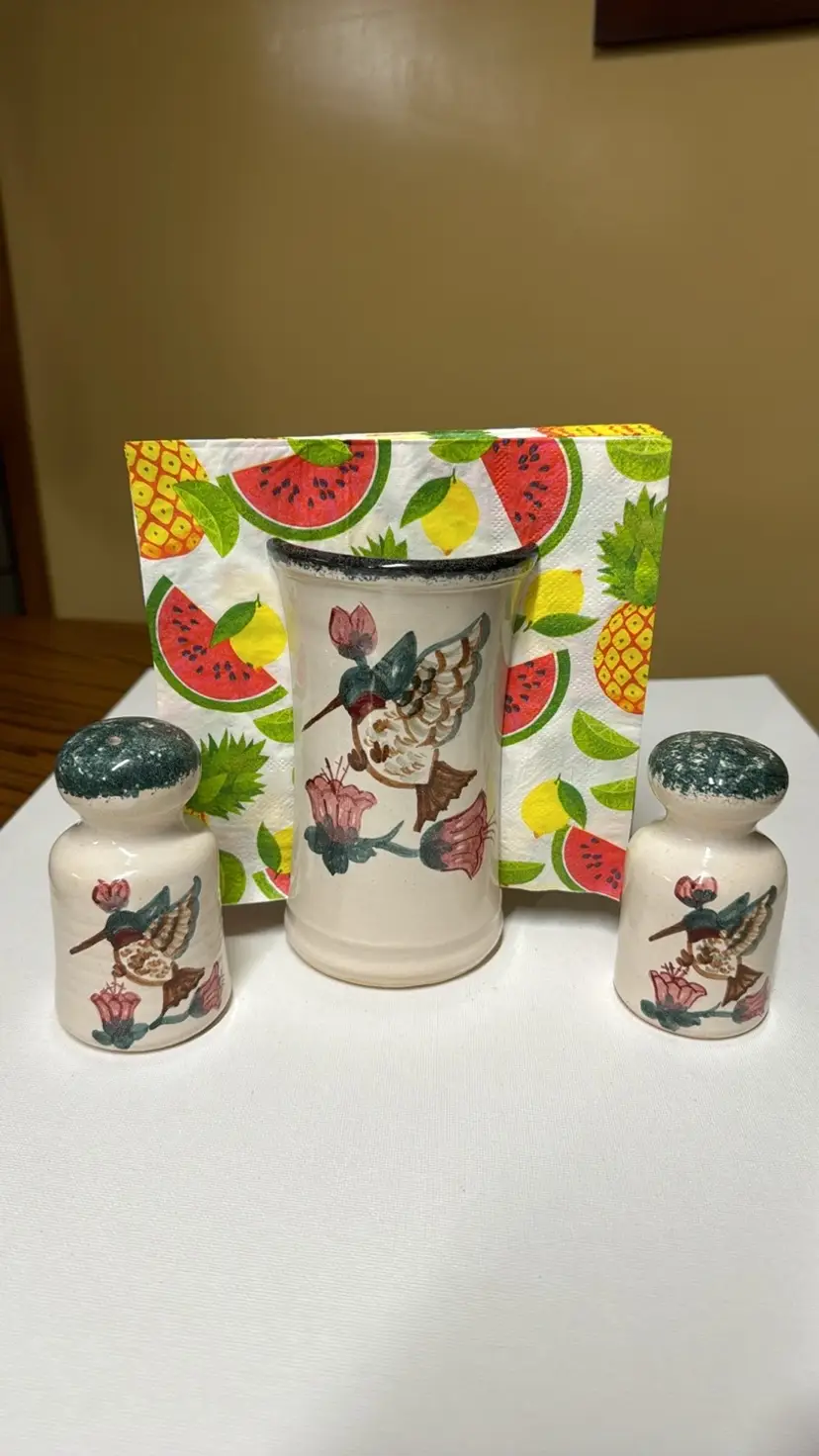 Nichols Pottery Napkin holder and salt and pepper shakers flowers, hummingbirds