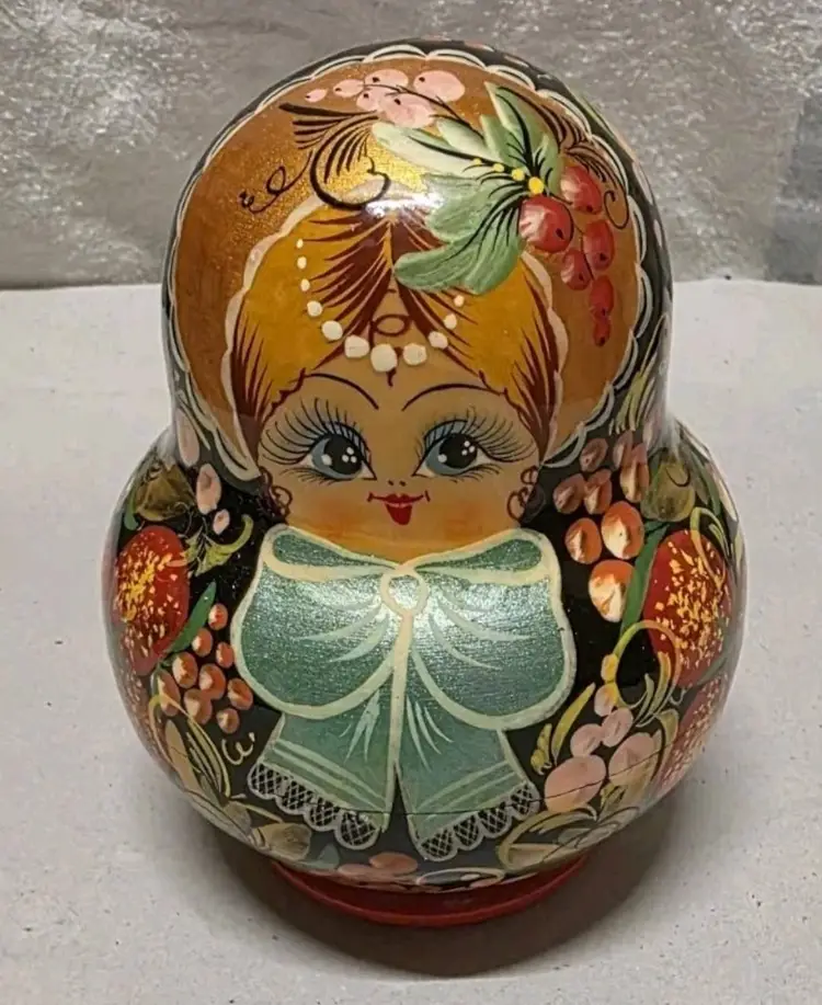 Vintage Russian Matroyshka Nesting Dolls 10 Pc Wooden 1998 Folk Art Hand-painted Signed