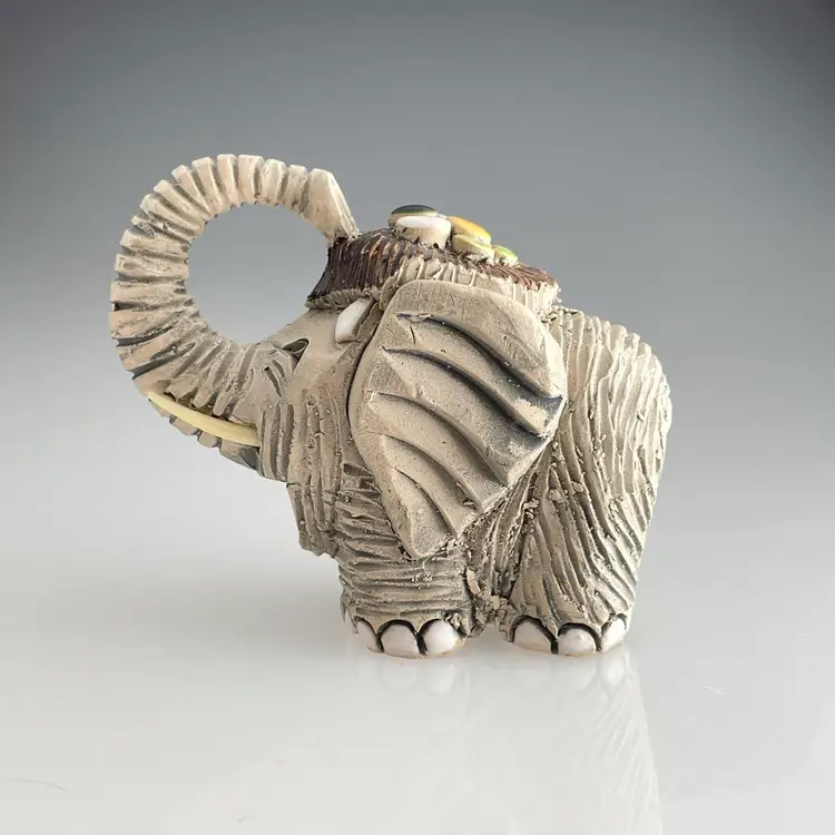 Artesania Rinconada Pottery Elephant Figurine Trunk Up Uruguay Vintage 3x3.5"