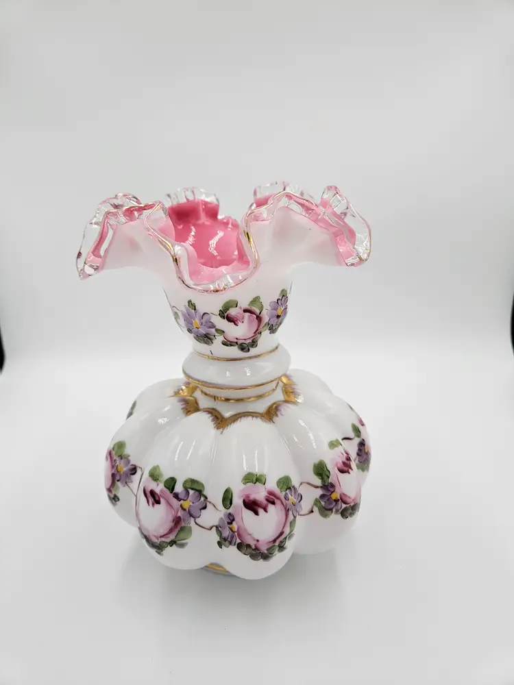 #BIN 29 Fenton Charleston Peach Crest Vase