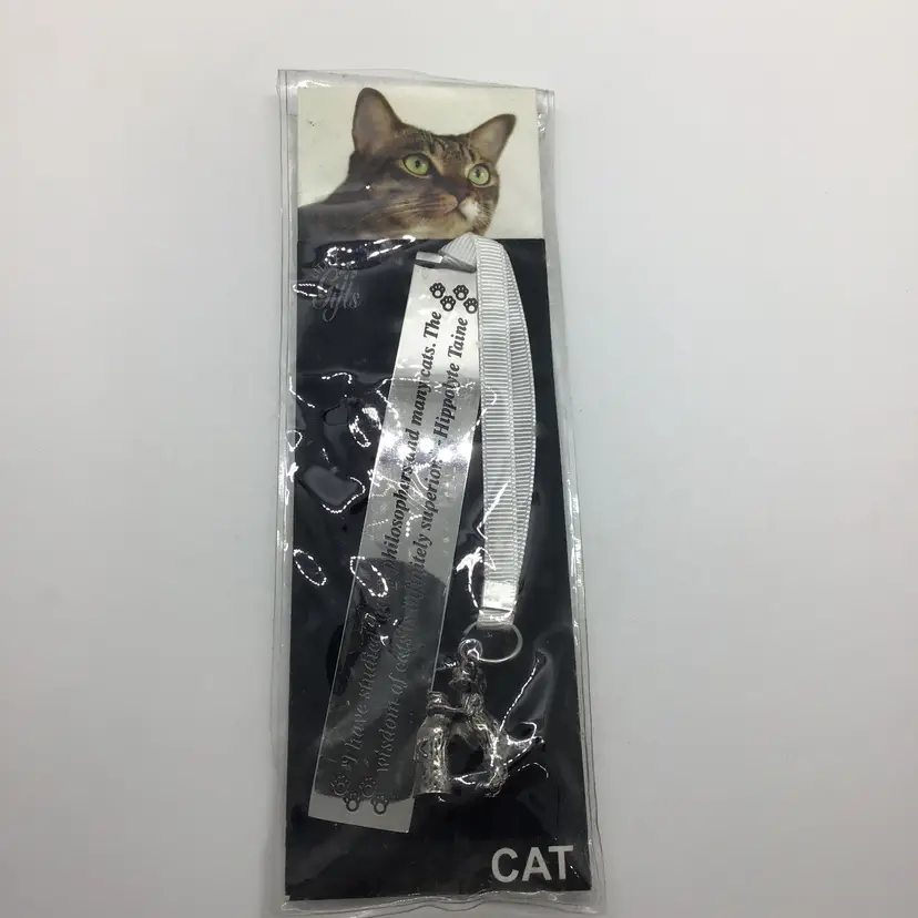 NWT LittleGifts Inc Metal inspirational Cat Bookmark With Ribbon Charms Feline