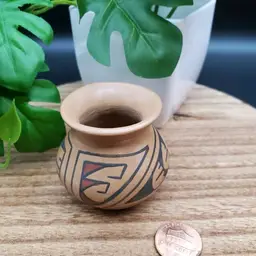 Vintage Mata Ortiz Hand Painted Mexican Pottery 2" Mini Seed Pot Artist Signed Manuela Olivas