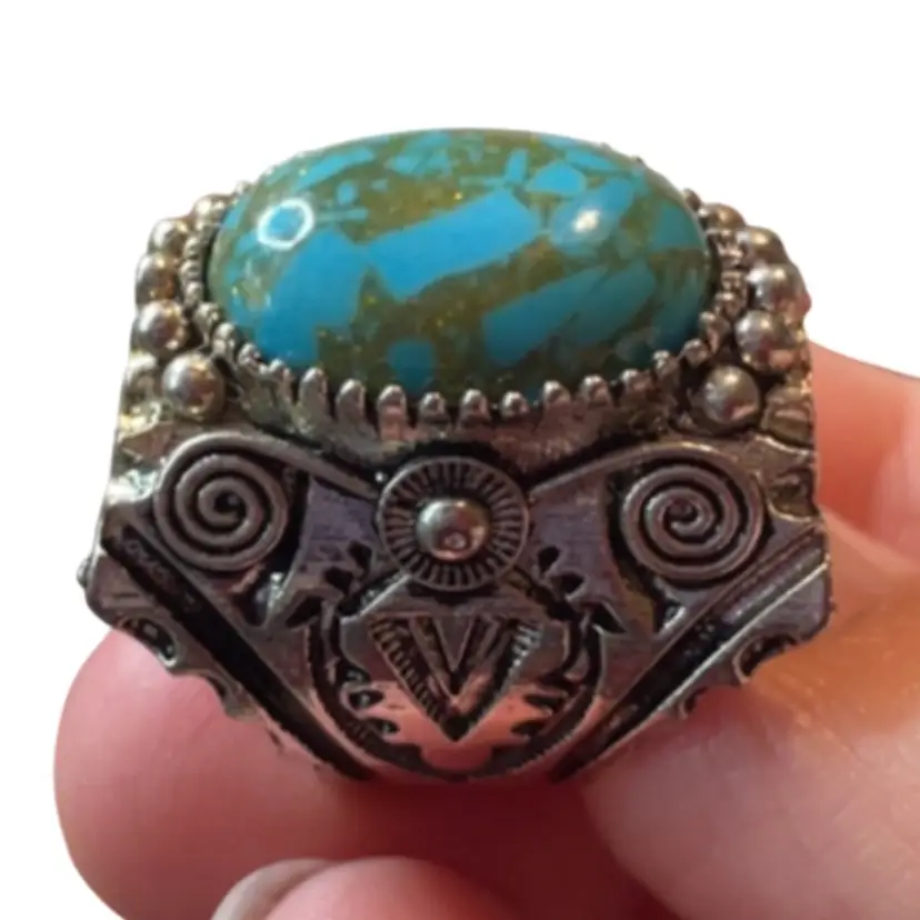 Silvertone Turquoise Color Stone 7.75 Ring