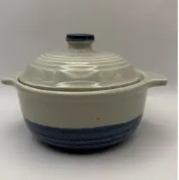 Vintage 70’s McCoy Farmhouse Small Covered Crock Dish