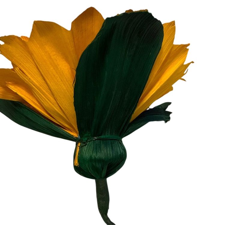 # 031 Handcrafted Golden Rod Corn Husk Sunflower  🌻 Flowers Super  5” Blossom Approximately 10” Long