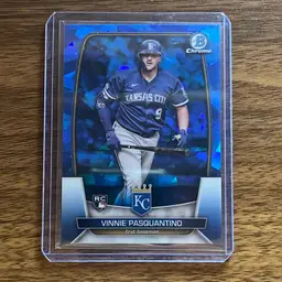 Vinnie Pasquantino 2023 Bowman Chrome Sapphire RC
