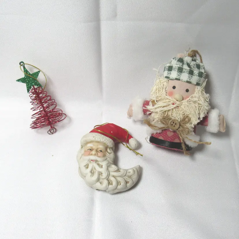 3 Assorted Christmas Ornaments