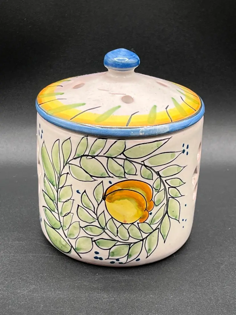 #44 Italian Hand Painted Lemon “Gardener’s Eden” Lidded Art Pottery Garlic Keeper 4.5”