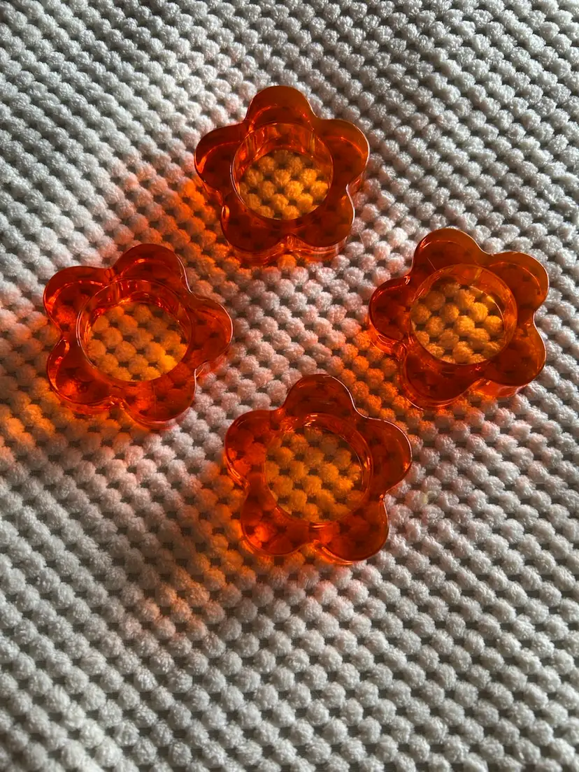 2 Sets if Vintage Lucite Napkin Rings