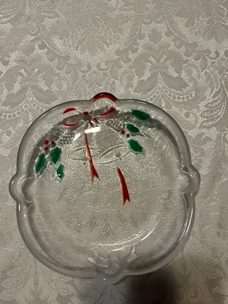 7” Mikasa clear glass "Holiday Bells" dish with "Bless This Home" inscription.
This Is A Smaller Platter. It Would Be Great For Giving Small Cookie Or Treat Gifts .