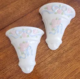 Ceramic Wall Pocket set of 2 Floral & Ribbon design