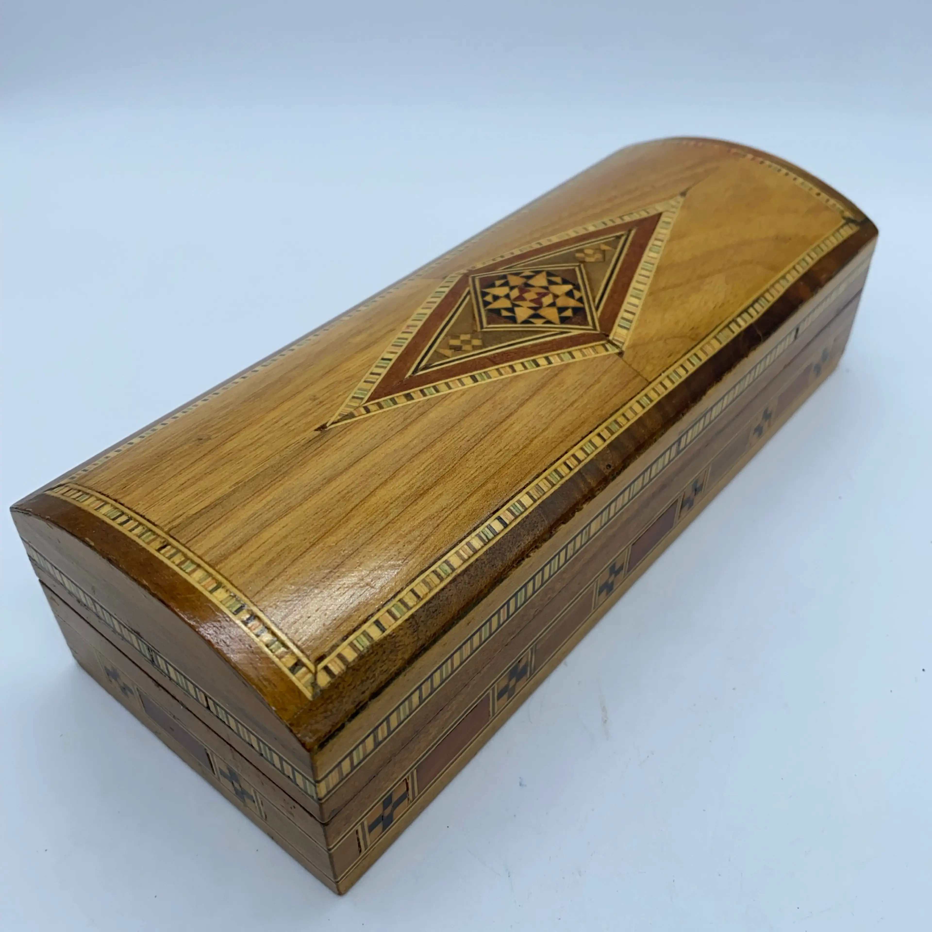 Image 4 of 12