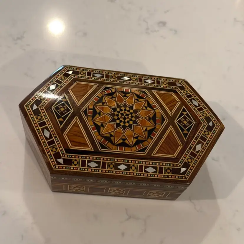Octagonal Wooden Marquetry Mosaic Inlaid Mother Pearl Jewelry Box