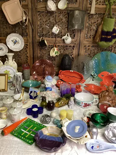 Good Monday Morning!  Table Shop Your Choice $5 And $10 Starts