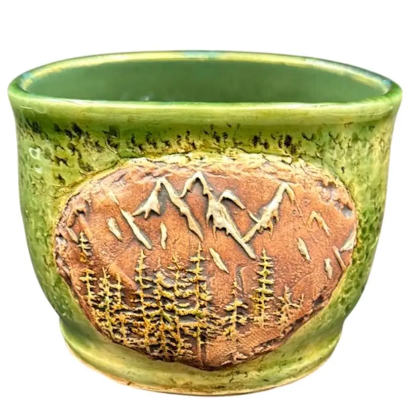 #01 Handmade pottery vessel made in Oregon by Traci Brown