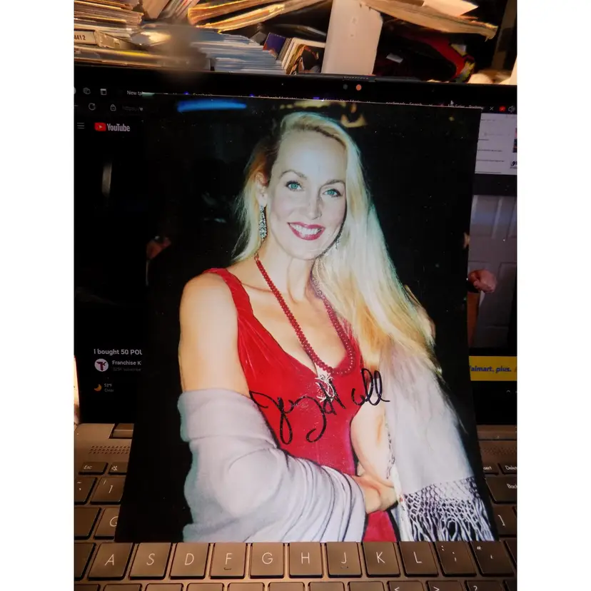 JERRY HALL AUTOGRAPHED PHOTO JAGGERS FORMER GIRL FRIEND