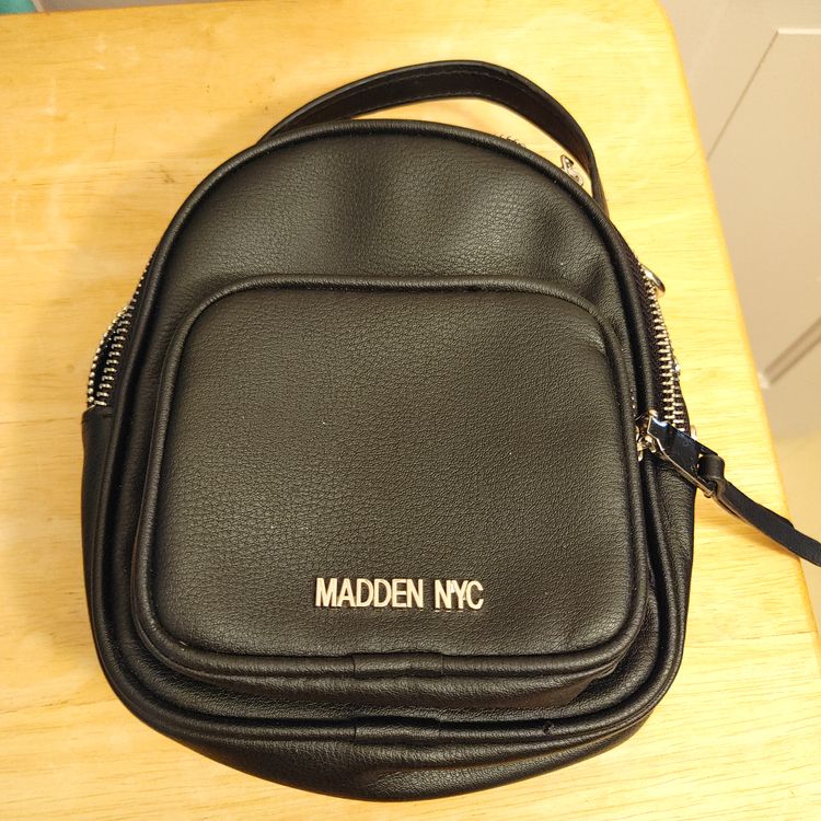 Madden NYC bag. Missing straps but great condition. As shown.