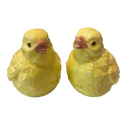 Vintage Made In Japan Yellow Chick Salt And Pepper Shakers
