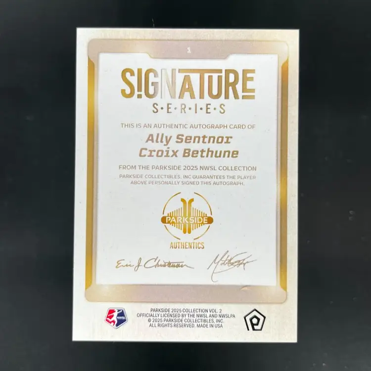 Ally Sentnor & Croix Bethune 2025 NWSL Parkside Vol 2 Signature Series Dual Autograph Soccer Card