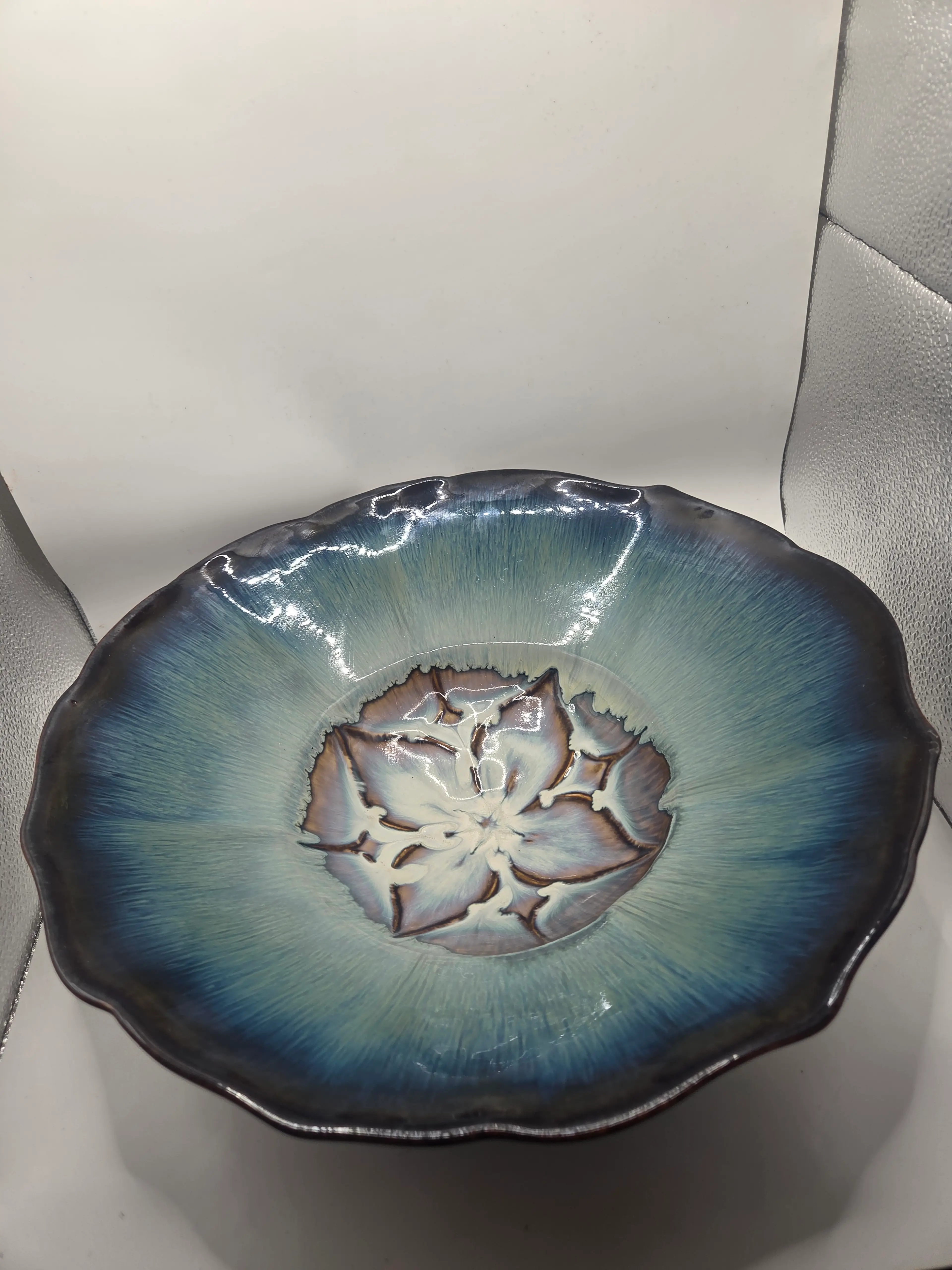 Image 1 of 6