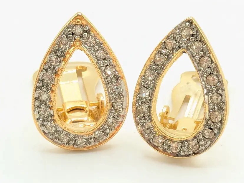 Vintage Gold Tone Teardrop Rhinestone Clip On Earrings