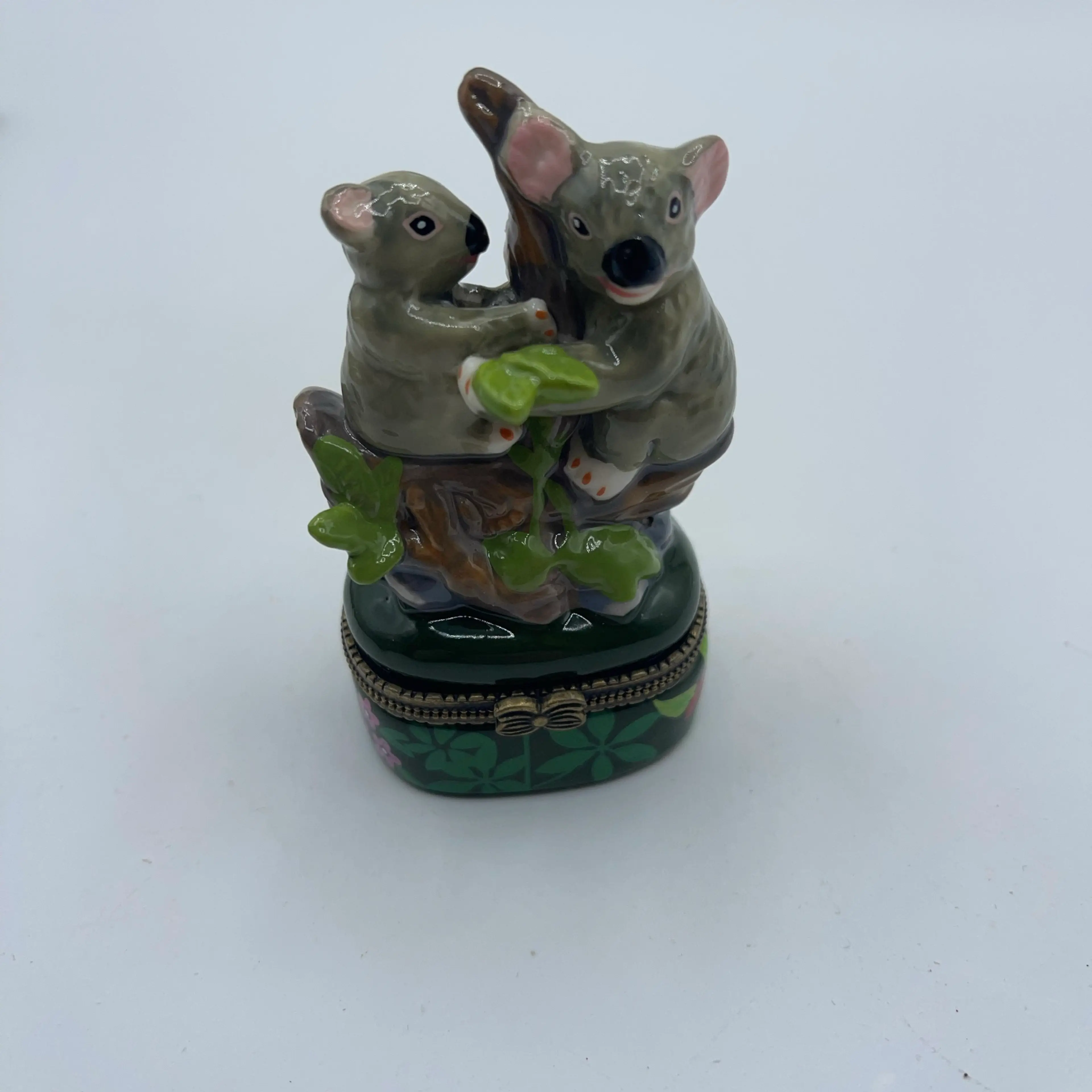 Image 2 of 4