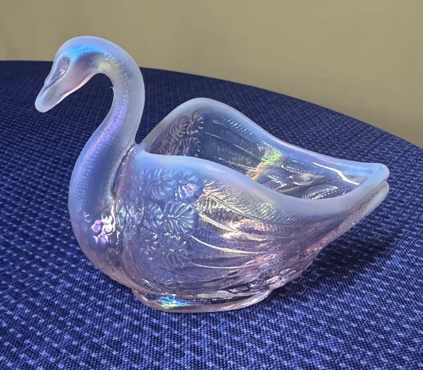 Fenton Pink Opalescent Glass Swan Trinket Dish 5” long