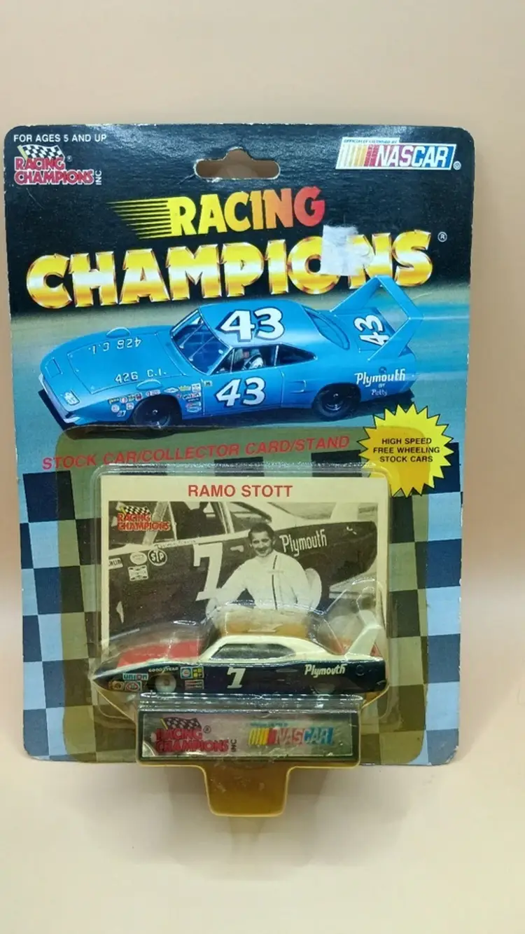 RACING CHAMPIONS RAMO STOTT PLYMOUTH SUPERBIRD