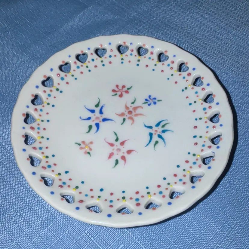 Trinket dish reticulated hearts hand painted Floral Porcelain 4 1/8” signed