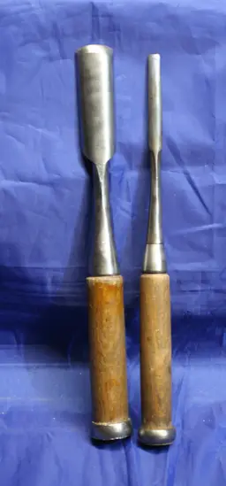 Lot of 2 Japanese Chisel Gouges