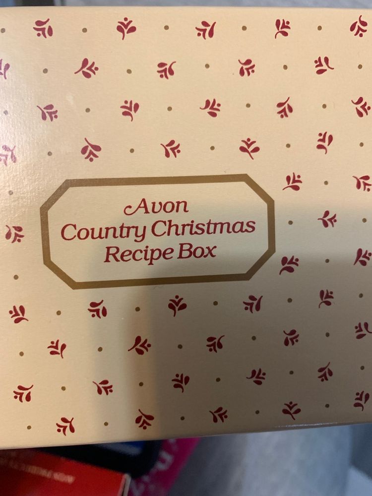 Avon Vintage Country Christmas Recipe Box