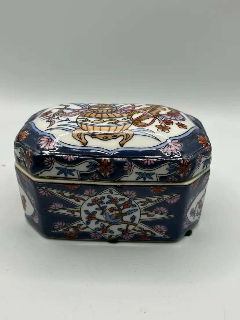 Chinese porcelain trunk shaped floral trinket box
